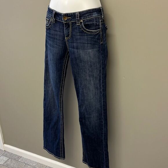 KUT from the Kloth Distressed 5-Pocket Bootcut Double Stitched Jeans- Size 4 - Picture 6 of 16